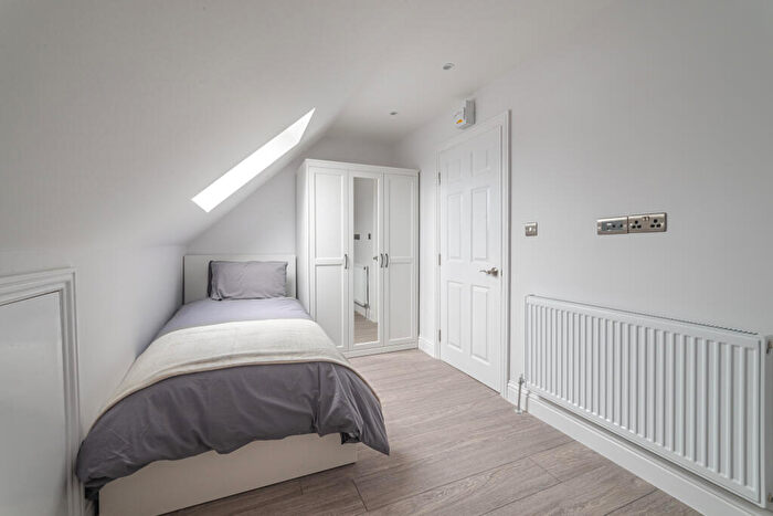 Studio To Rent In Harrow View, Harrow, HA1