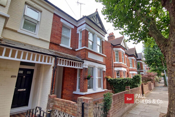 4 Bedroom Semi-Detached House For Sale In Wantage Road, Reading, RG30