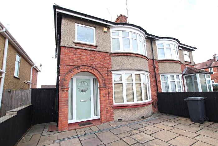 3 Bedroom House To Rent In Bushland Road, Northampton, NN3