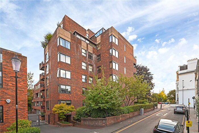 2 Bedroom Flat For Sale In Kensington Place, Kensington, London, W8