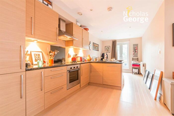 1 Bedroom Flat To Rent In St Marys House, Wake Green Rd, Moseley, B13