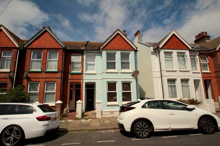 1 Bedroom Flat To Rent In St Leonards Avenue, Hove, East Sussex, BN3