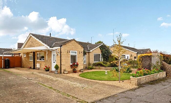 2 Bedroom Semi-Detached Bungalow For Sale In Fleetwood Close, Neston, Corsham, SN13