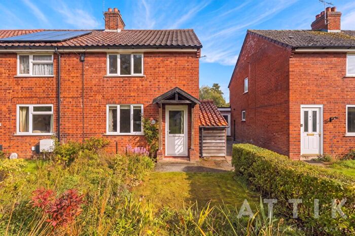2 Bedroom End Of Terrace House For Sale In Groveside, High Street, Yoxford, IP17