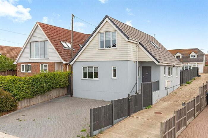 3 Bedroom Detached House For Sale In Faversham Road, Seasalter, Whitstable, CT5