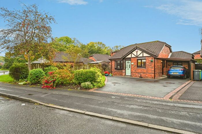 2 Bedroom Bungalow For Sale In Grant Close, Old Hall, Warrington, Cheshire, WA5