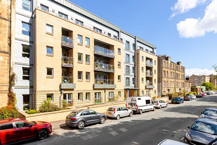 2 Bedroom Flat For Sale In / Balcarres Street, Edinburgh, EH10