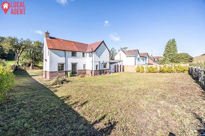 2 Bedroom Detached House For Sale In Maplescombe Lane, Farningham, Dartford, DA4