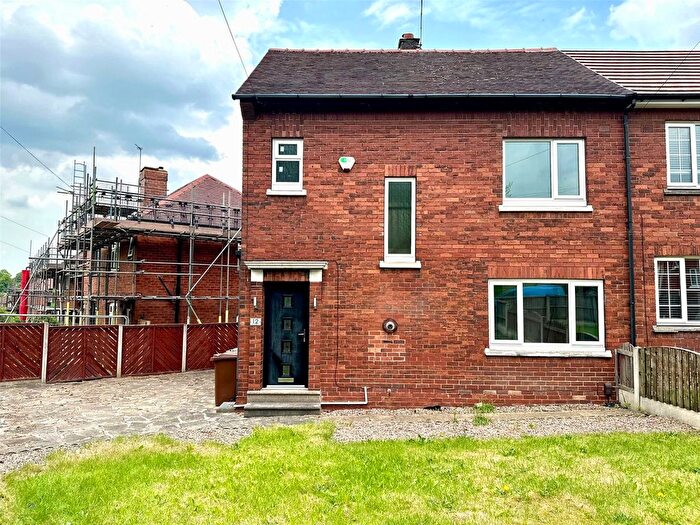 3 Bedroom Semi-Detached House For Sale In Flanshaw Road, Wakefield, West Yorkshire, WF2