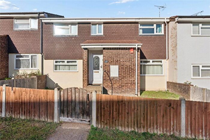 3 Bedroom Terraced House For Sale In Berkshire Close, Chatham, Kent, ME5