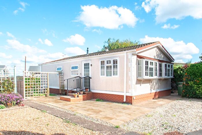 2 Bedroom Detached House For Sale In Woodcot Park, Wilmcote, Stratford-upon-Avon, Warwickshire, CV37