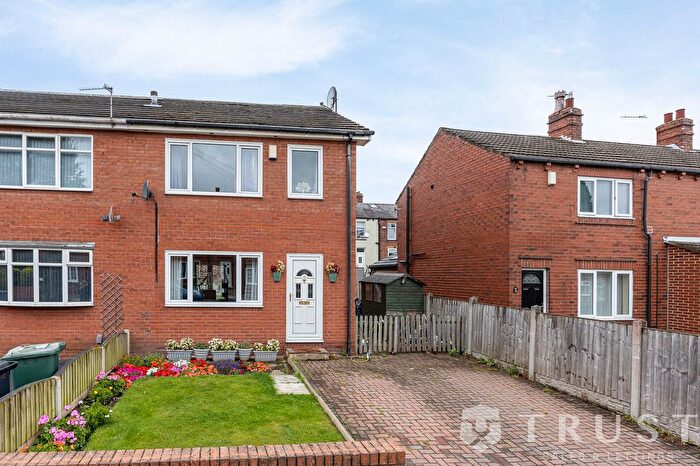 3 Bedroom Semi-Detached House For Sale In Mortimer Street, Healey, WF17