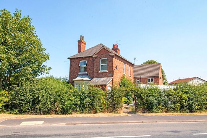 3 Bedroom Detached House For Sale In Heapham Road, Gainsborough, DN21