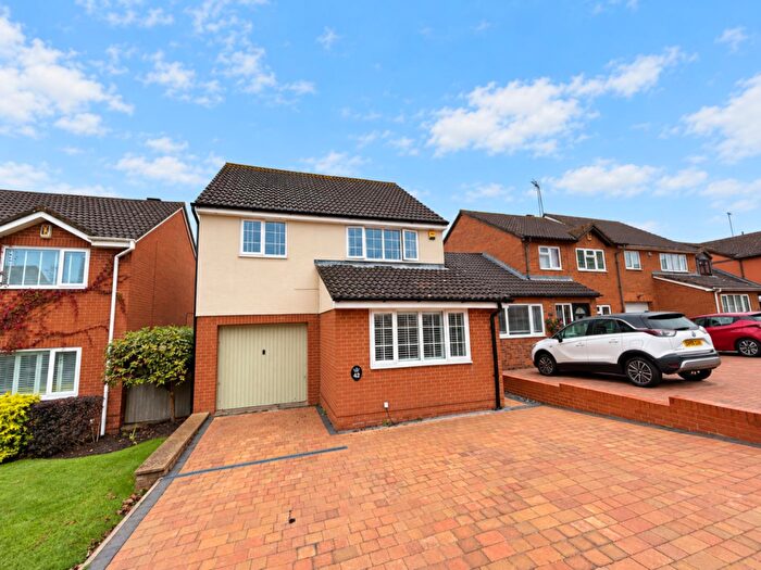 4 Bedroom Detached House For Sale In Wildern Lane, East Hunsbury, Northampton, NN4