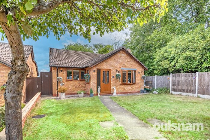2 Bedroom Bungalow For Sale In High Heath Close, Bournville, Birmingham, B30