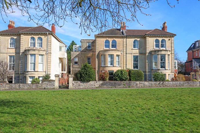 2 Bedroom Flat For Sale In Westbury Park, Bristol, BS6