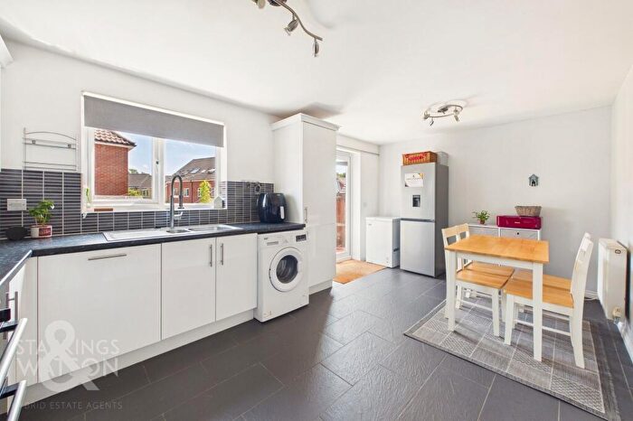4 Bedroom Terraced House For Sale In Sir Alfred Munnings Road, Queens Hills, Norwich, NR8