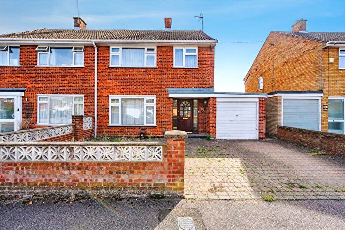 3 Bedroom Semi-Detached House For Sale In Yew Street, Houghton Regis, Dunstable, Bedfordshire, LU5
