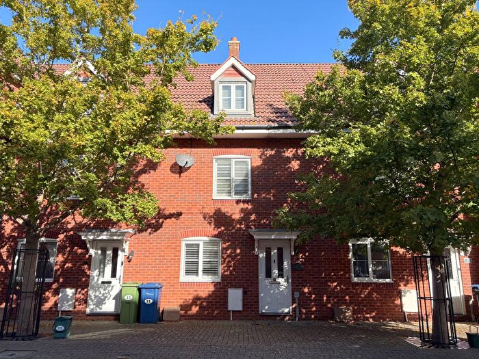 3 Bedroom Town House For Sale In Beauchamp Road, Walton Cardiff, Tewkesbury, GL20