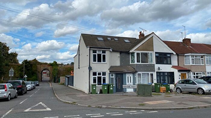 3 Bedroom End Of Terrace House To Rent In Parkside Avenue, Bexleyheath, DA7