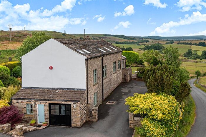 4 Bedroom Detached House For Sale In Gatehead Lane, Hepworth, Holmfirth, HD9