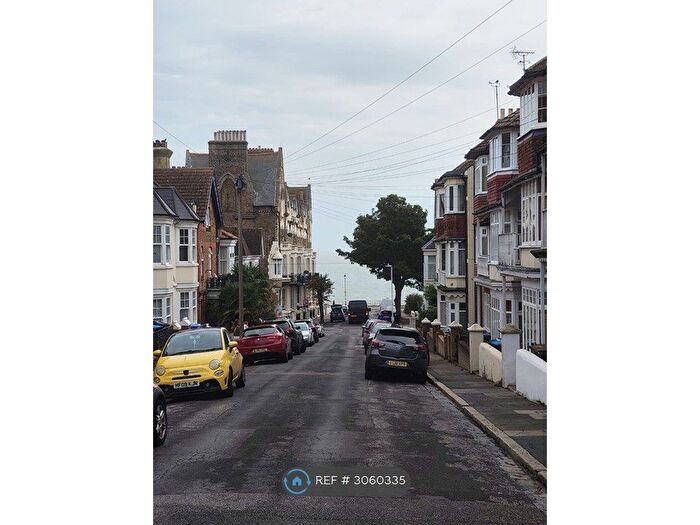 2 Bedroom Flat To Rent In Albert Road, Ramsgate, CT11