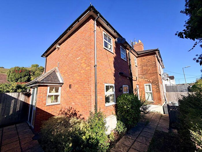 2 Bedroom Semi-Detached House For Sale In Modern Cottage - Close To Village Centre, HP10