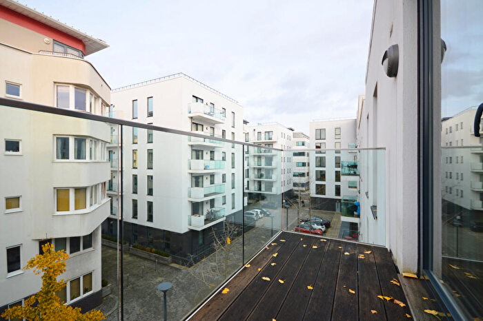 2 Bedroom Flat To Rent In Invicta, Millennium Promenade, City Centre, Bristol, Bristol City, BS1