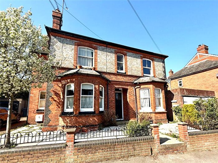 1 Bedroom Apartment To Rent In Eastern Avenue, Reading, Berkshire, RG1