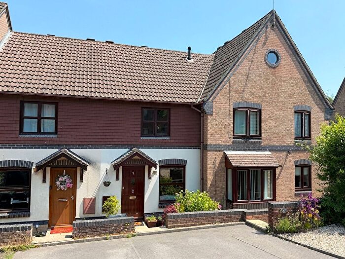 2 Bedroom Terraced House For Sale In Brocks Close, Dibden Purlieu, SO45