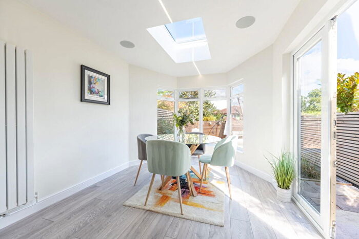 2 Bedroom End Of Terrace House For Sale In Provene Gardens, Waltham Chase, Southampton, SO32
