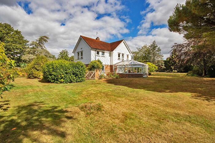 4 Bedroom Detached House For Sale In Goudhurst Road, Cranbook, Kent, TN17
