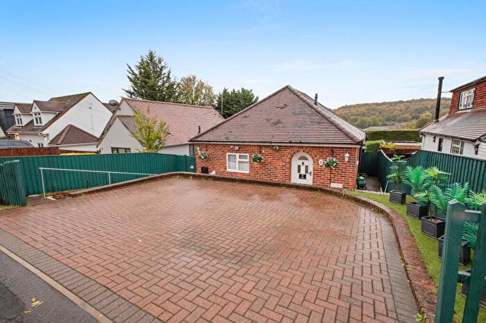 2 Bedroom Detached Bungalow For Sale In Whinneys Road, Loudwater, HP10