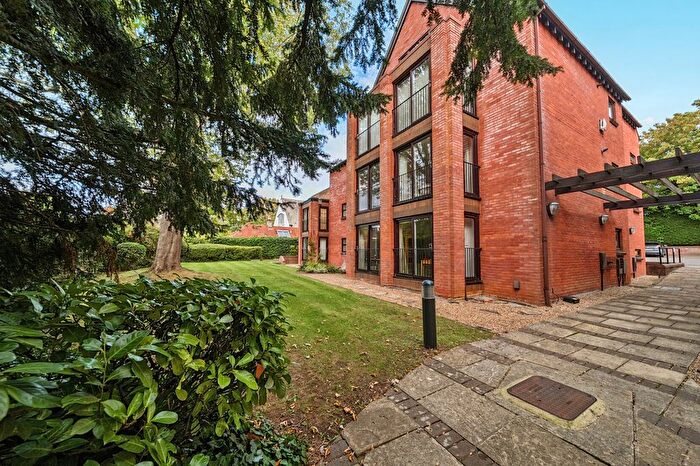 2 Bedroom Flat For Sale In Woodstock Road, Oxford, Oxfordshire, OX2