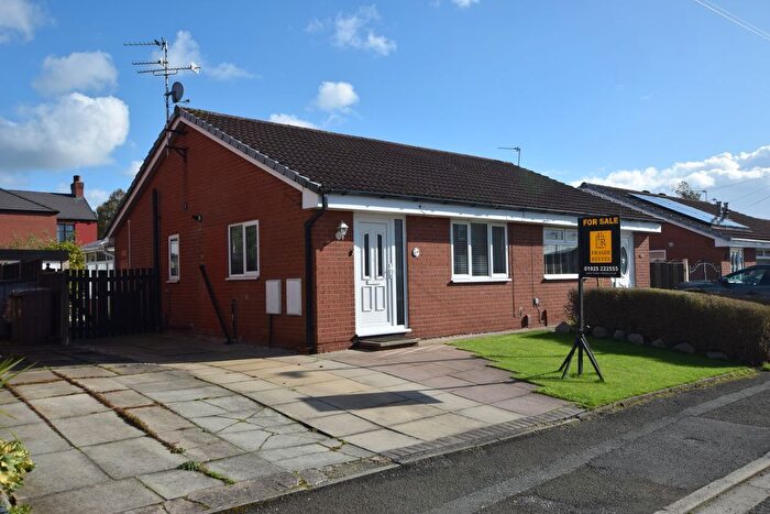 2 Bedroom Bungalow For Sale In Cheltenham Drive, Newton-Le-Willows, WA12