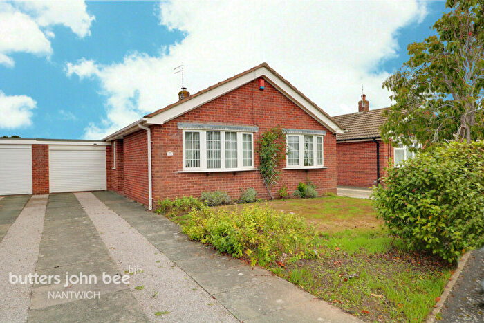 2 Bedroom Detached Bungalow For Sale In Moorlands Drive, Nantwich, CW5
