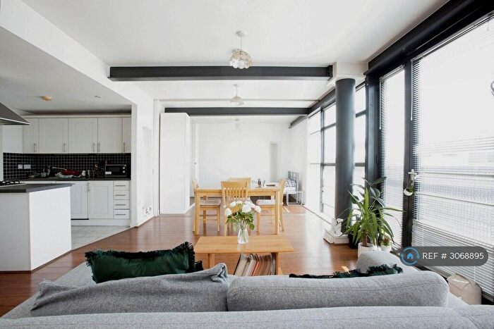 3 Bedroom Flat To Rent In Channelsea Road, London, E15
