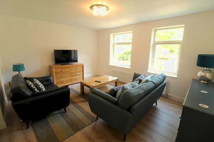2 Bedroom Flat To Rent In Claremont Gardens, Ground Floor, AB10