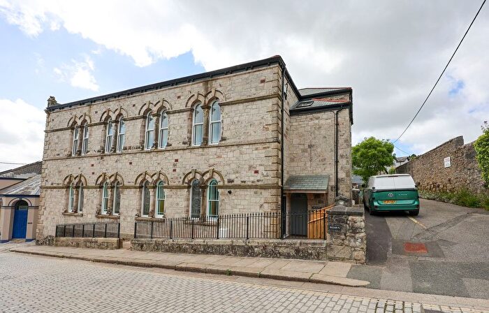 3 Bedroom End Of Terrace House For Sale In Trevarthian Road, St Austell, PL25