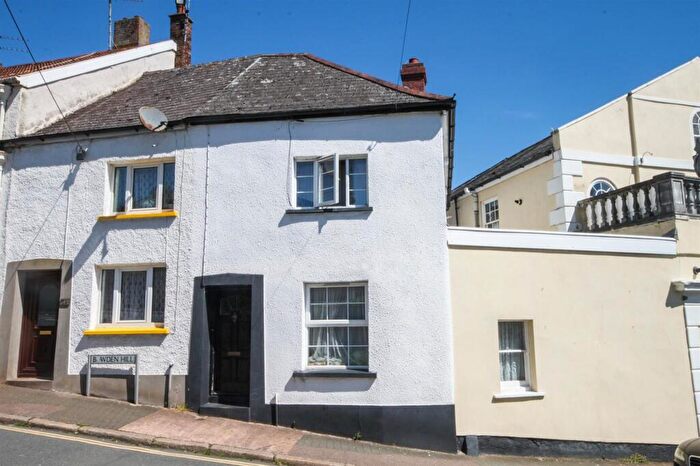 2 Bedroom End Of Terrace House To Rent In Bowden Hill, Crediton, EX17