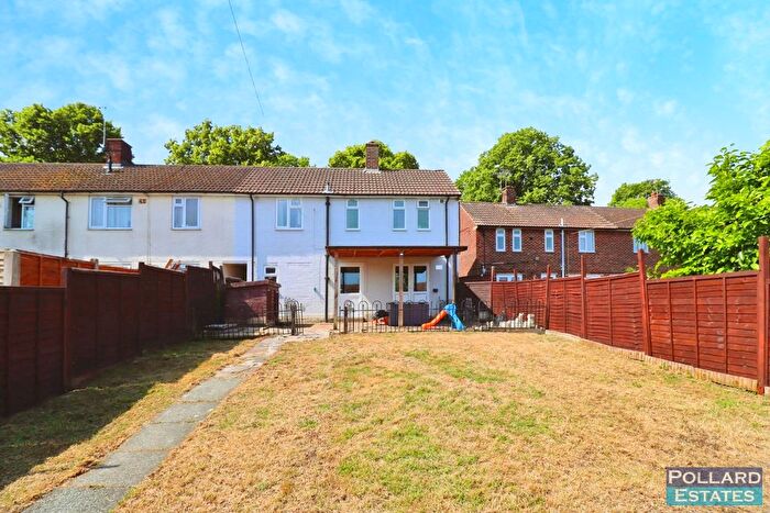 3 Bedroom End Of Terrace House For Sale In Beechings Way, Rainham, ME8