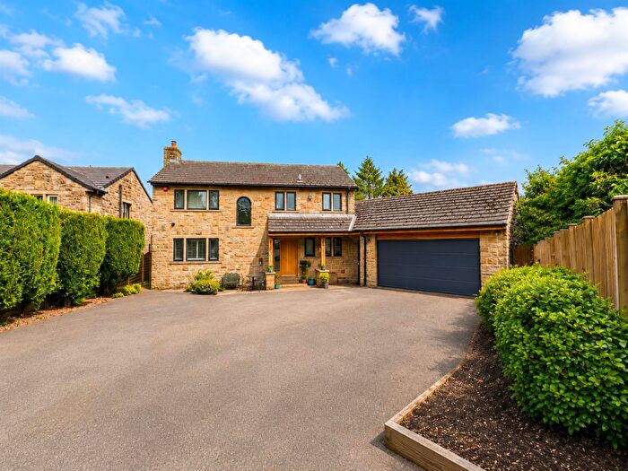 4 Bedroom Detached House For Sale In Cross Lane, Stocksmoor, Huddersfield, HD4