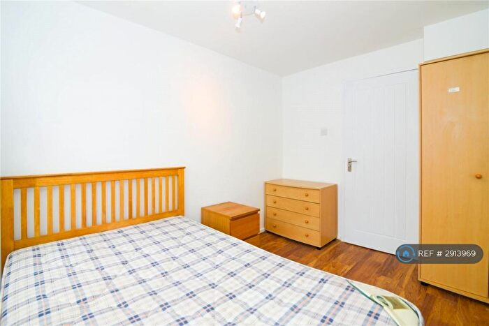 4 Bedroom Maisonette To Rent In Churchdown, Kingston Upon Thames, KT1