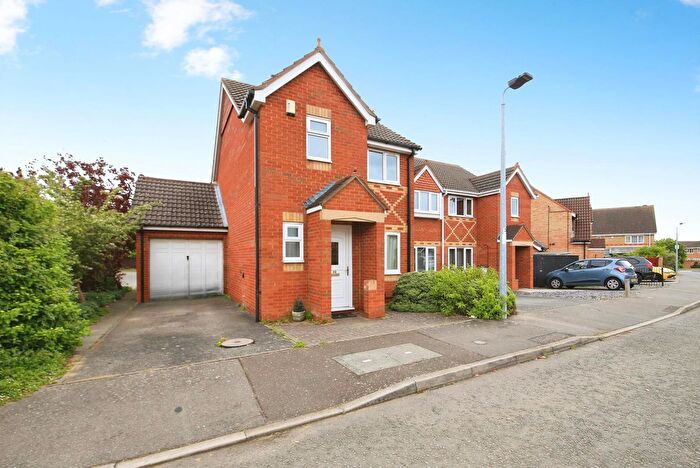 3 Bedroom Property To Rent In Portchester Close, Peterborough, PE2