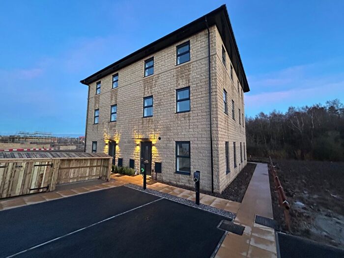 2 Bedroom Town House To Rent In Blackthorn Boulevard, Kiverton Park, Rotherham, S26
