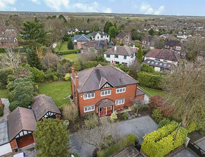 5 Bedroom Detached House For Sale In Hargate Drive, Hale, WA15