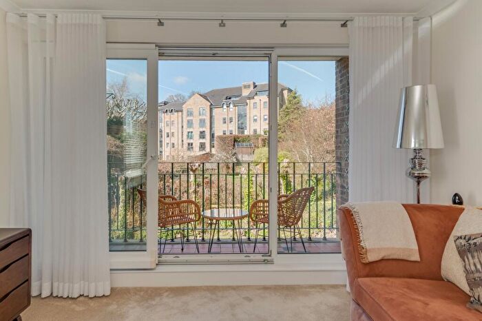 3 Bedroom Apartment For Sale In Graham Road, Graham Knoll, S10