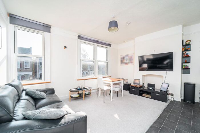 2 Bedroom Flat To Rent In Marlborough Road, London, N22