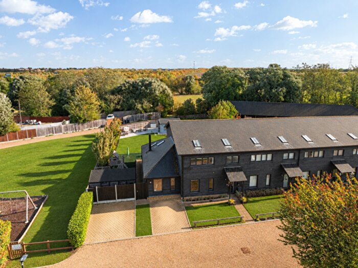 4 Bedroom End Of Terrace House For Sale In The Stables, Southfleet, Kent, DA13