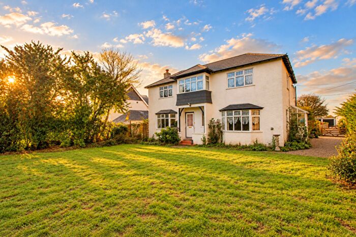 3 Bedroom Detached House For Sale In Dousland Road, Yelverton, PL20